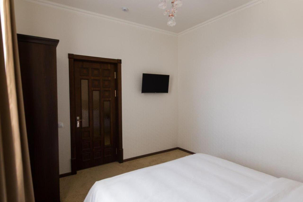 Alexander Hotel Samarkand Bagian luar foto