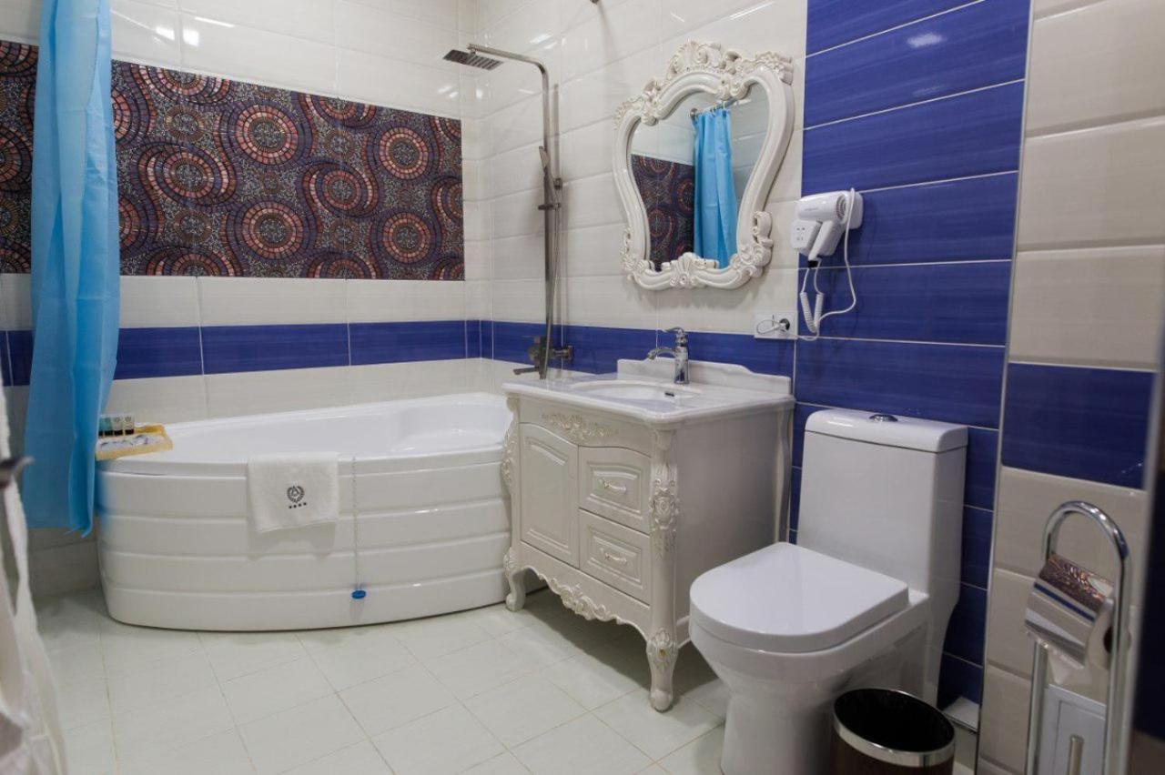 Alexander Hotel Samarkand Bagian luar foto