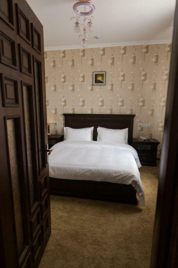 Alexander Hotel Samarkand Bagian luar foto