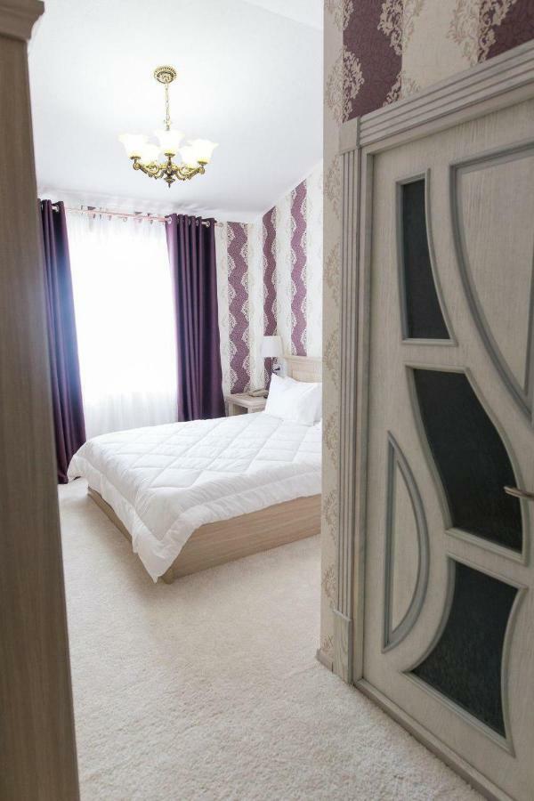 Alexander Hotel Samarkand Bagian luar foto